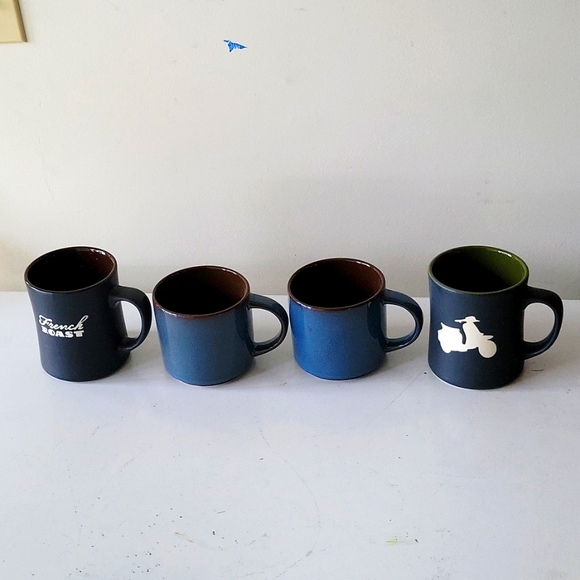Set Of 4  Rare Antique Starbucks Mugs - Picture 4 of 15